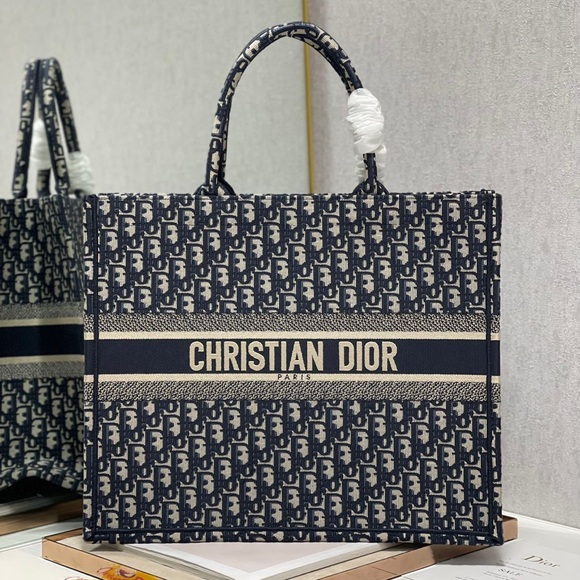 LARGE DIOR BOOK TOTE Blue Dior Oblique Embroidery